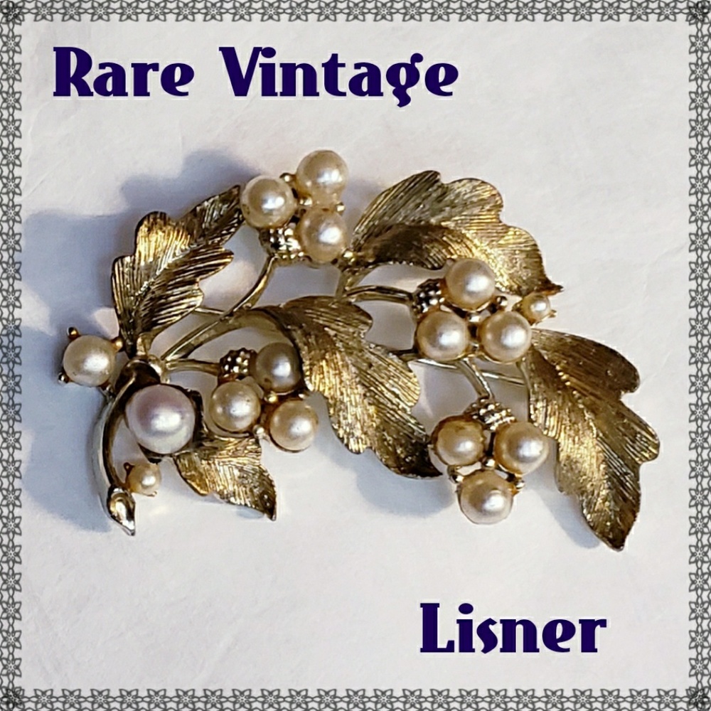 Lisner Gold Tone Oakleaf & Faux Pearl Acorn Brooch